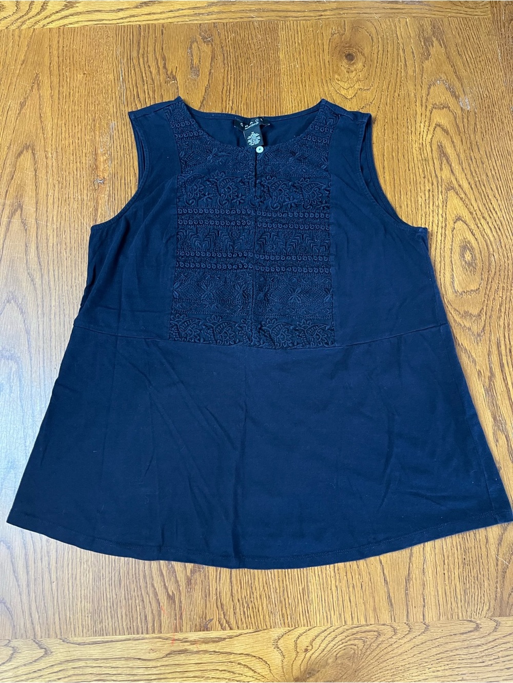 GRACE The Perfect Fit Women's Navy embroidered tank top